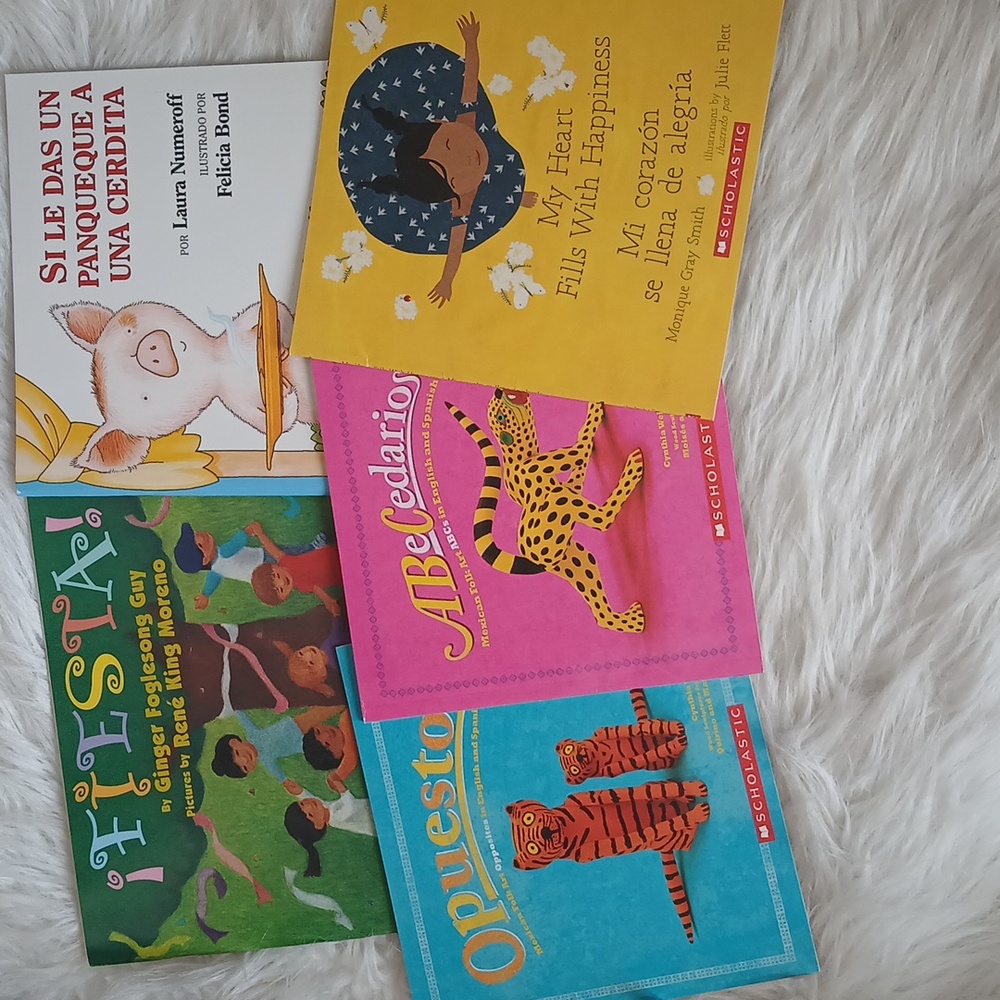 5 Spanish Scholastic Children's Books Lot